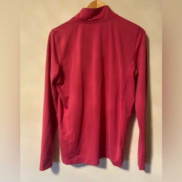 Vineyard Vines Performance womens size medium - Picture 2 of 4